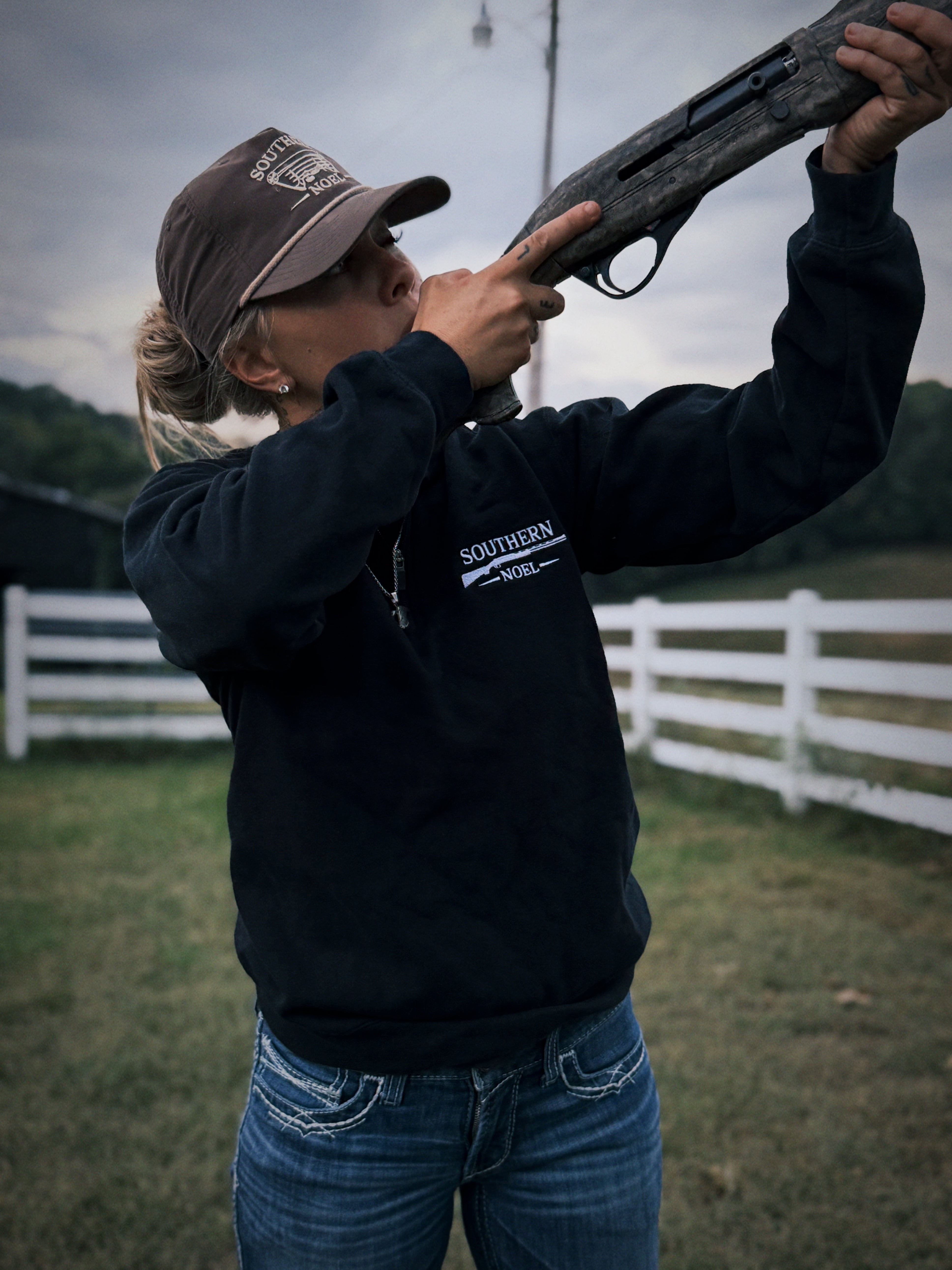 Southern Noel Quarter Zip - Black